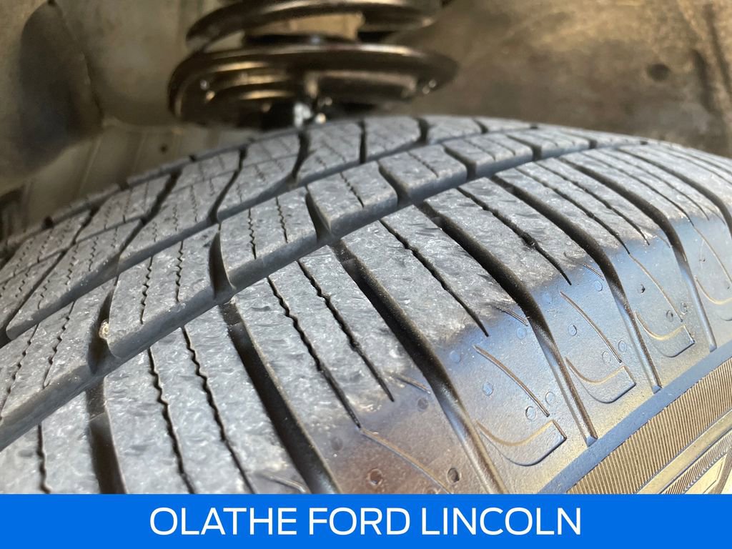 Certified 2023 Ford Explorer XLT image 28