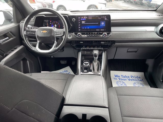 Used 2023 Chevrolet Colorado LT w/ LT Convenience Package II AWD/4WD image 11