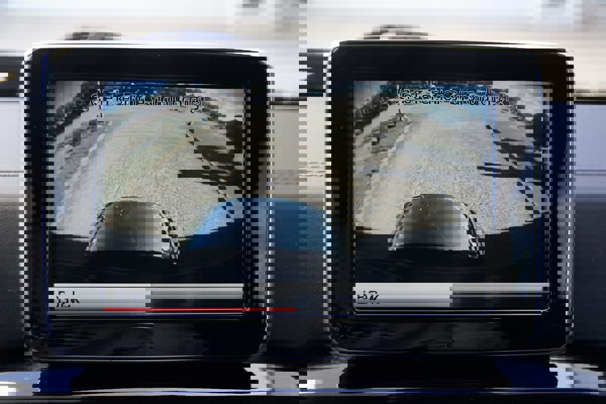 Used 2015 Mercedes-Benz G 63 AMG 4MATIC w/ PA6 Package image 28