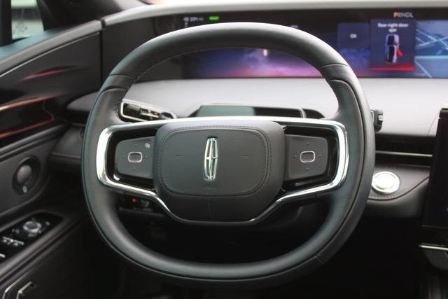 Used 2025 Lincoln Nautilus Reserve w/ Jet Appearance Package AWD/4WD image 24