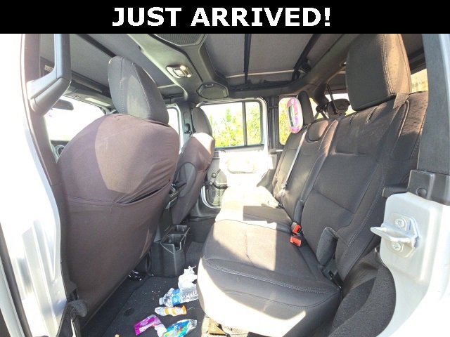 Used 2023 Jeep Wrangler Sport image 8