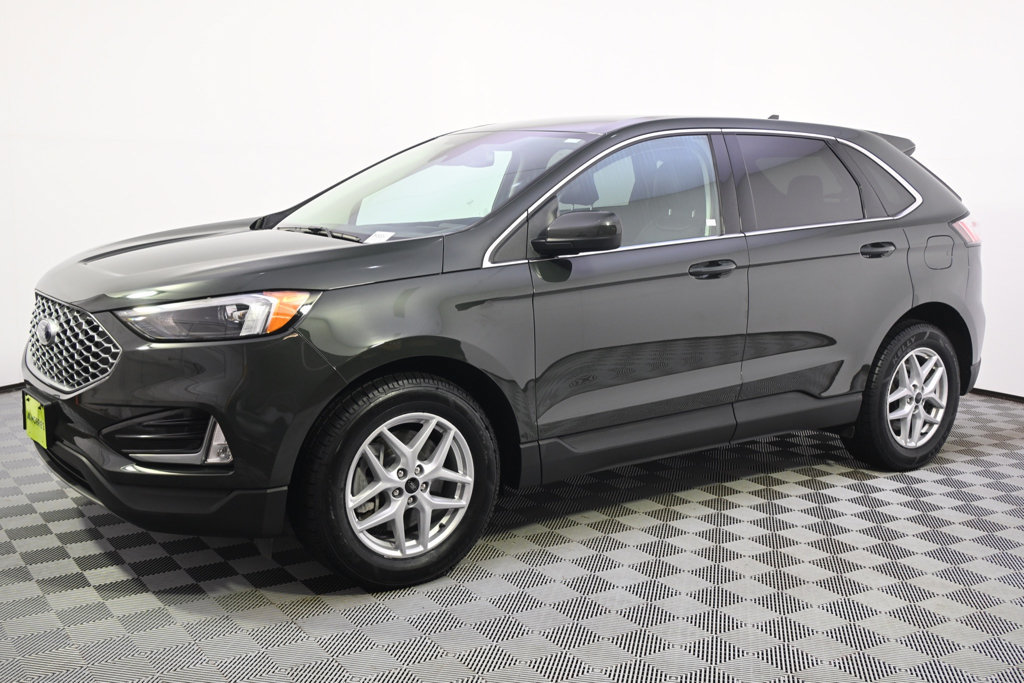 Used 2023 Ford Edge SEL w/ Convenience Package AWD/4WD image 2