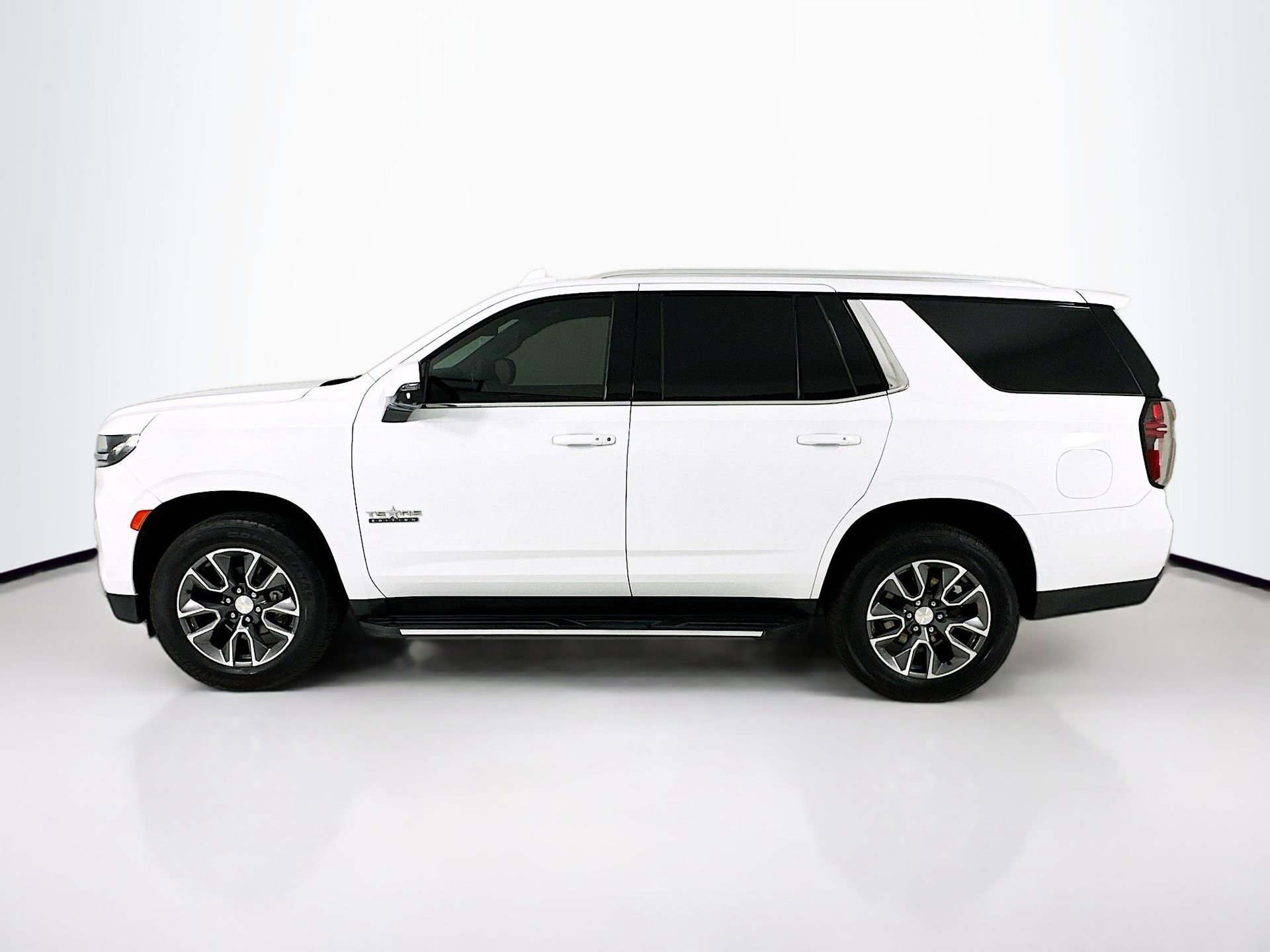 Used 2021 Chevrolet Tahoe LT w/ LT Signature Package image 5