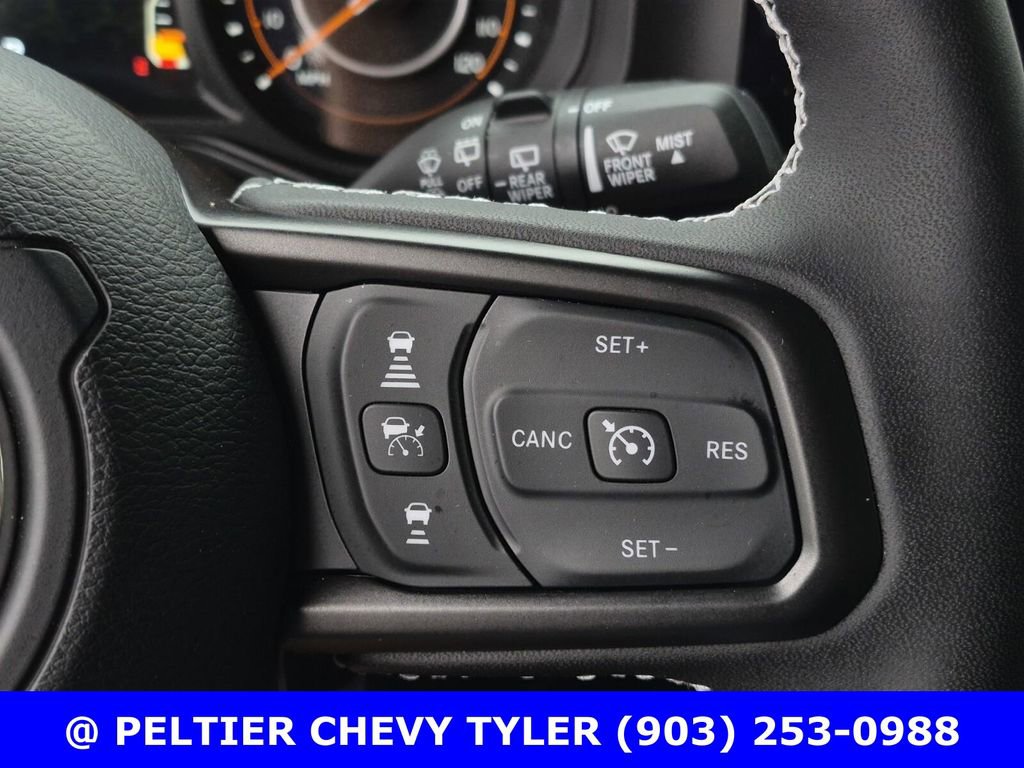 Used 2025 Jeep Wrangler Unlimited Rubicon AWD/4WD image 22