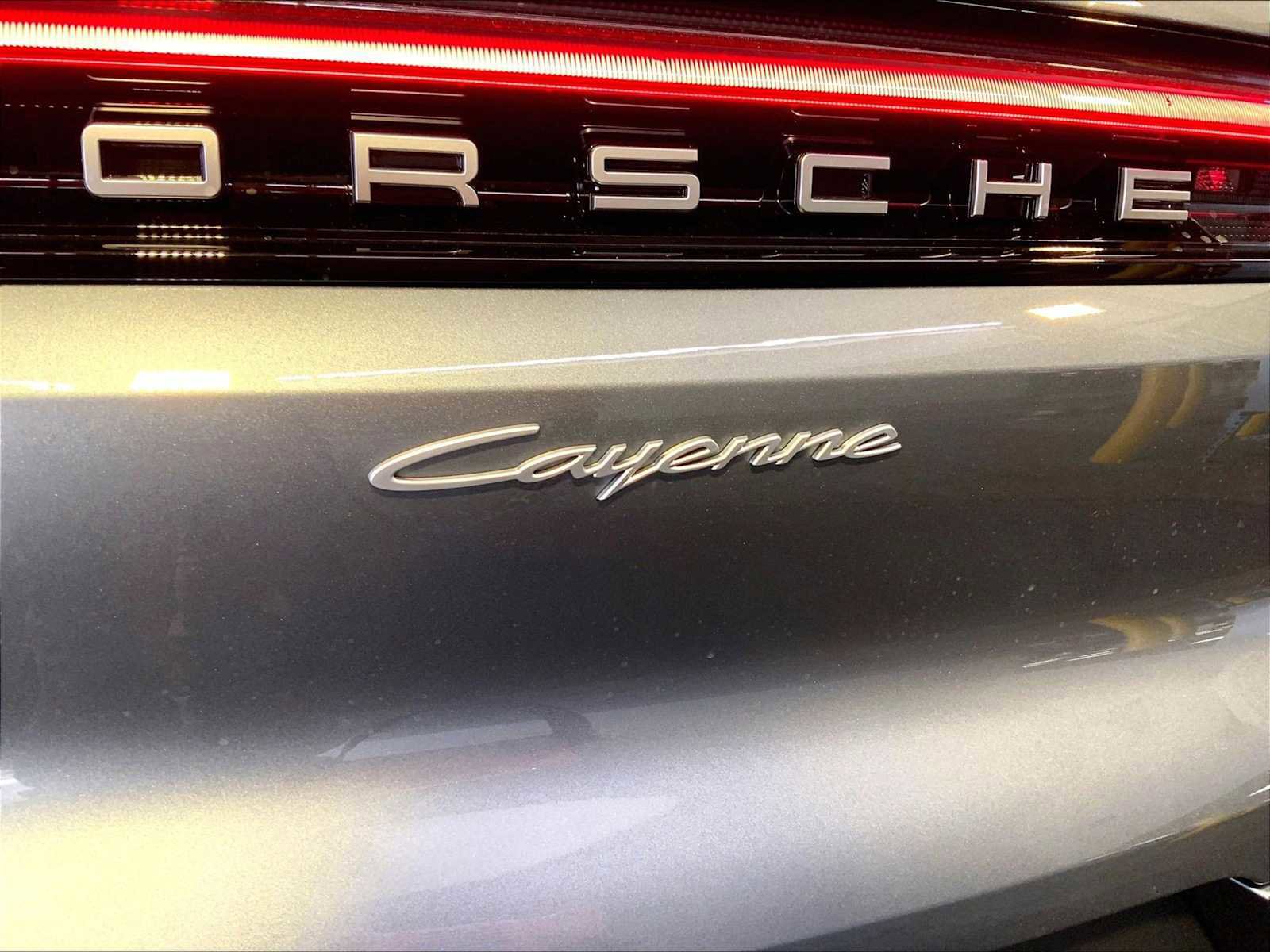 New 2026 Porsche Cayenne image 19