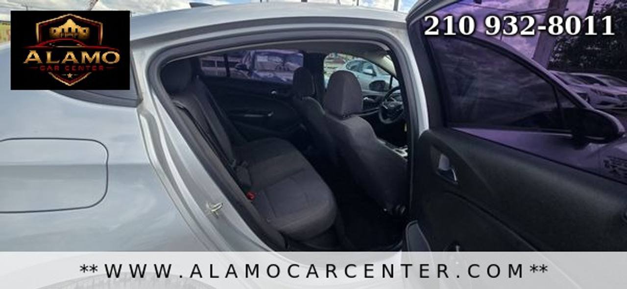 Used 2018 Chevrolet Cruze LS FWD image 18