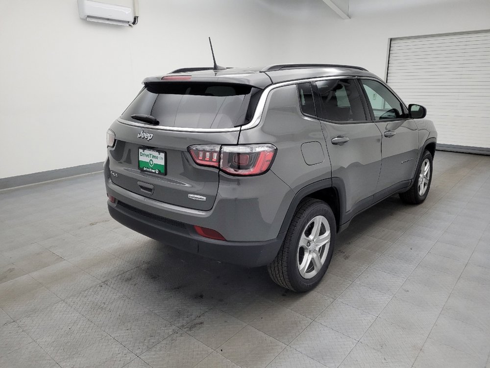 Used 2024 Jeep Compass Latitude image 9