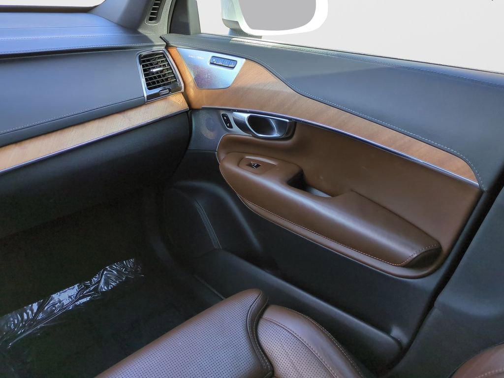Used 2018 Volvo XC90 T6 Inscription w/ Convenience Package image 15