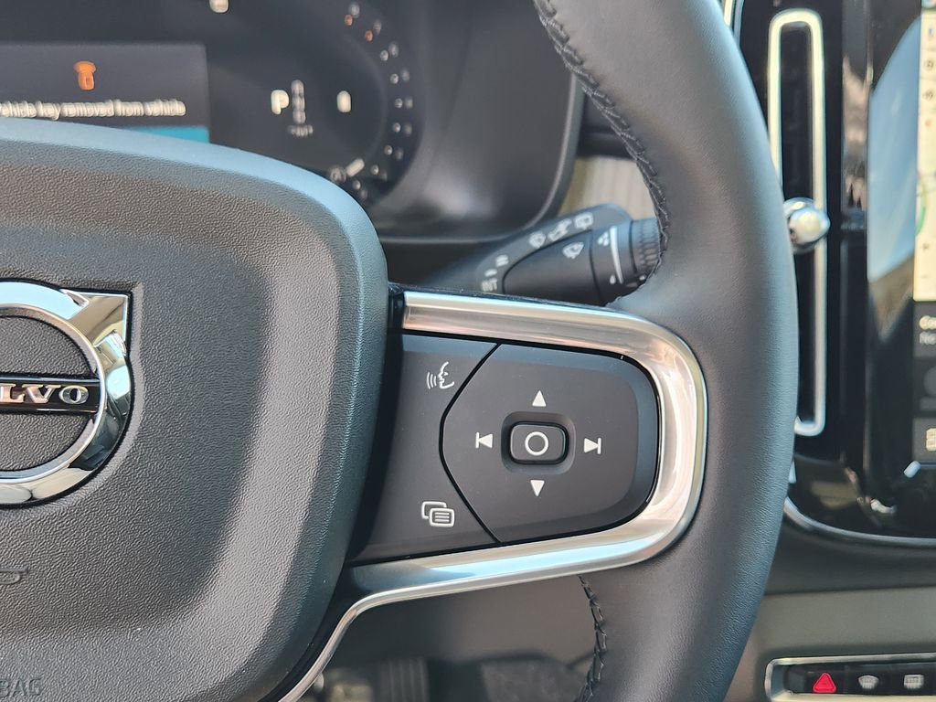 New 2026 Volvo XC40 B5 Plus w/ Protection Package Premier image 18