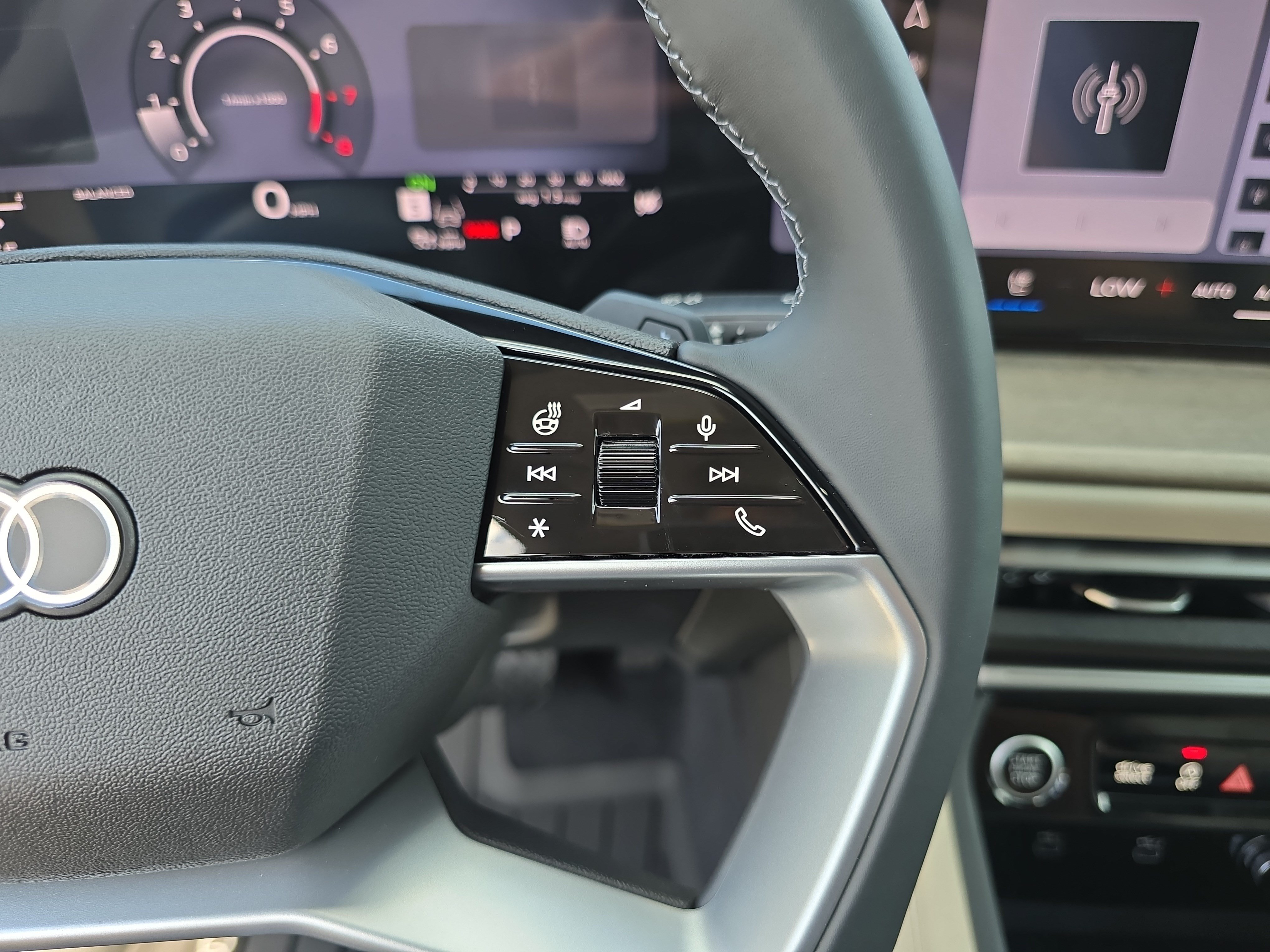 New 2026 Audi Q5 Premium AWD/4WD image 18