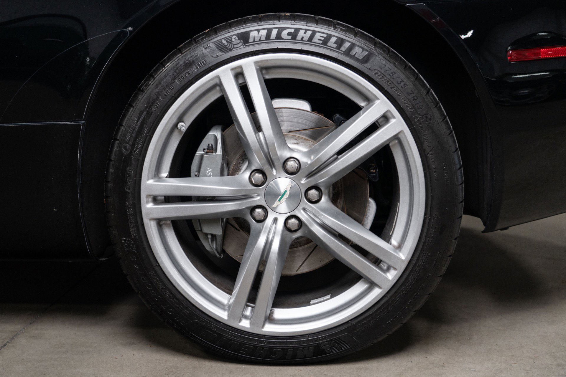 Used 2007 Aston Martin DB9 Coupe RWD image 24
