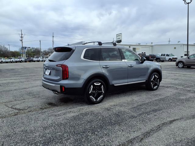 Used 2025 Kia Telluride S image 19