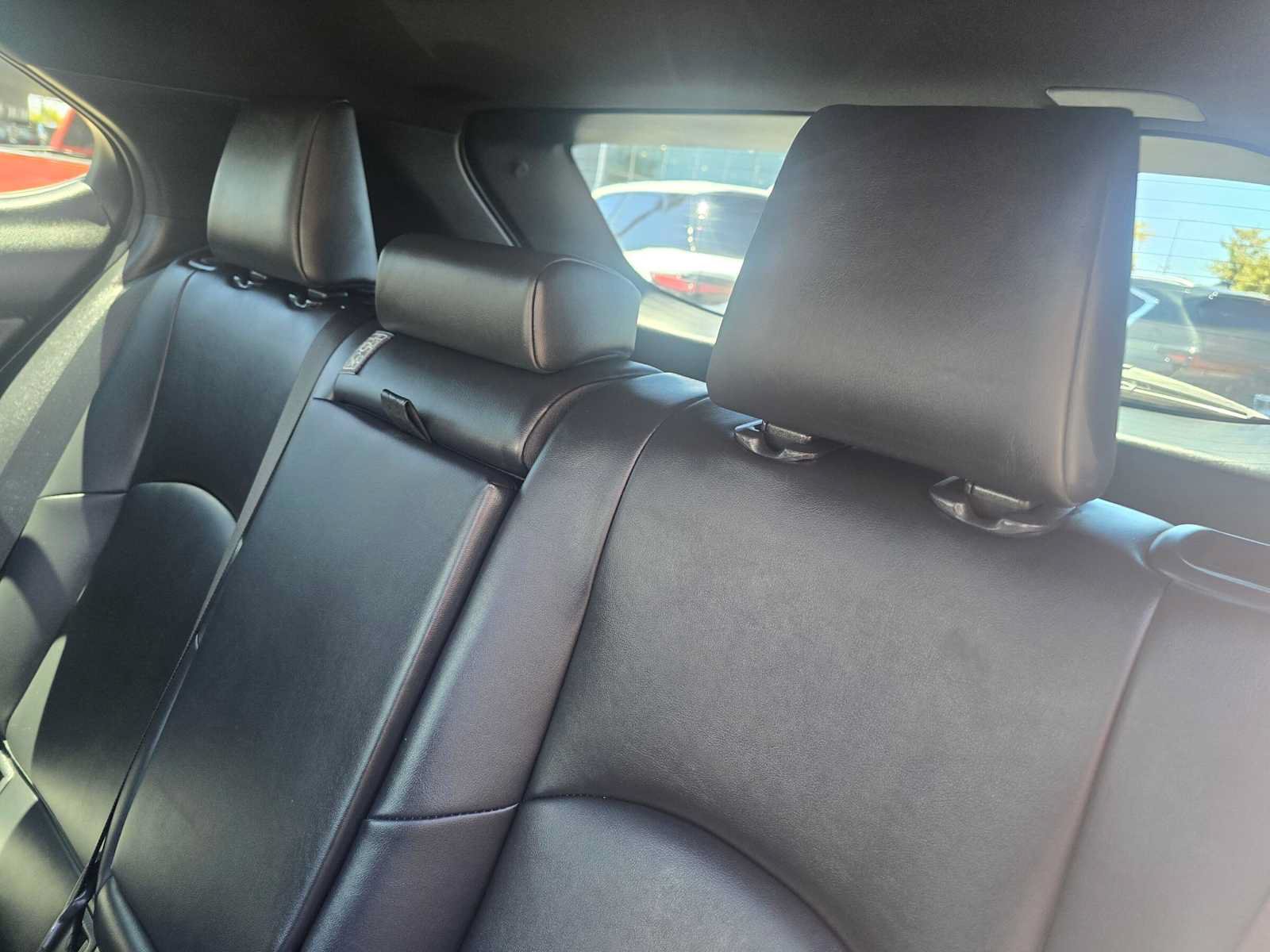 Used 2019 Lexus UX 200 FWD image 17