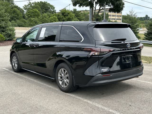 Used 2023 Toyota Sienna LE AWD/4WD image 21