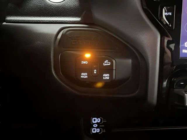 Used 2025 RAM 2500 Big Horn image 33