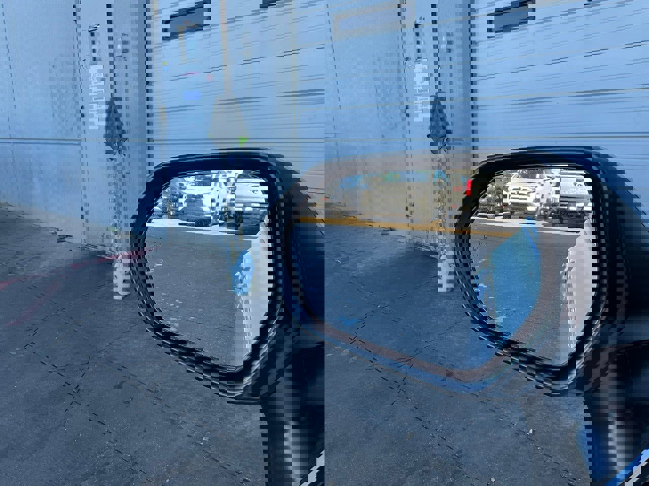 Used 2025 Toyota Camry SE image 19