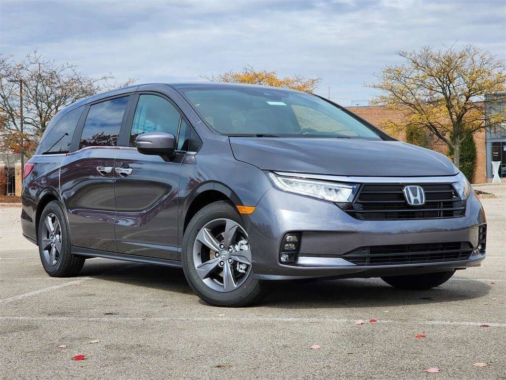 Certified 2024 Honda Odyssey EX image 2