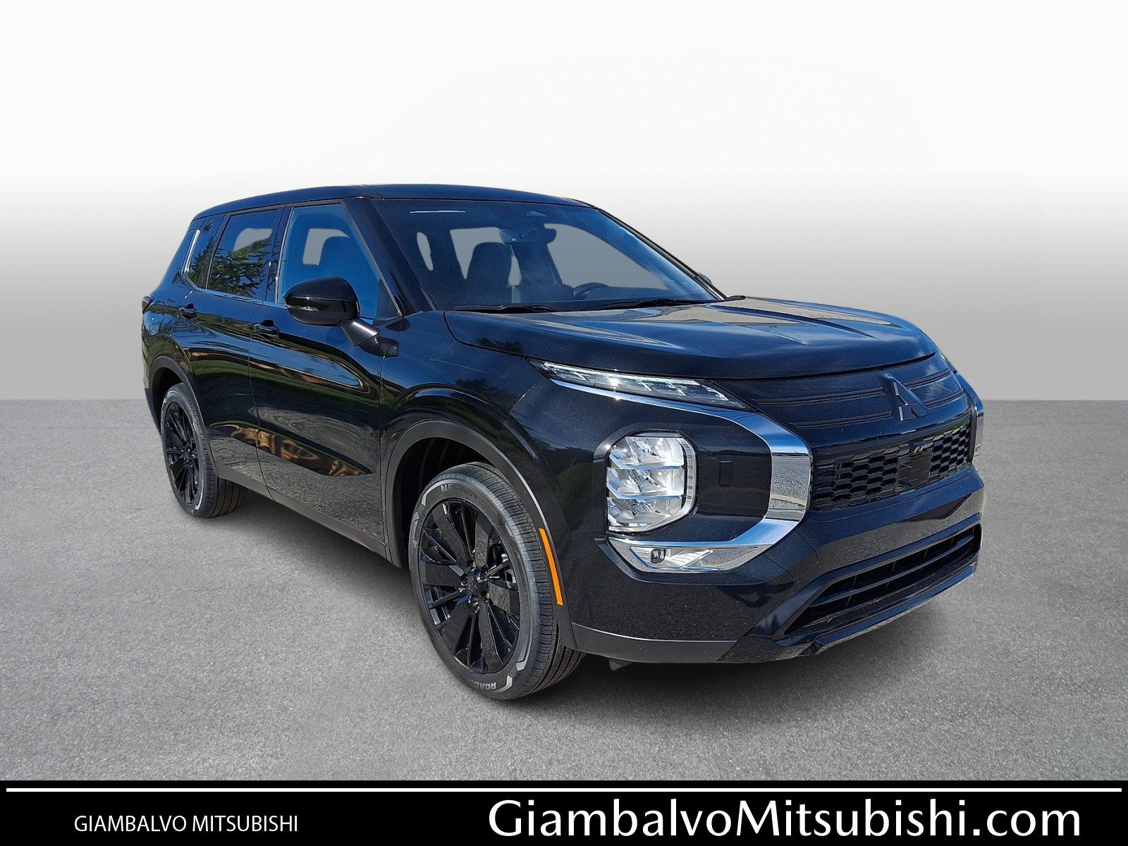 New 2026 Mitsubishi Outlander LE