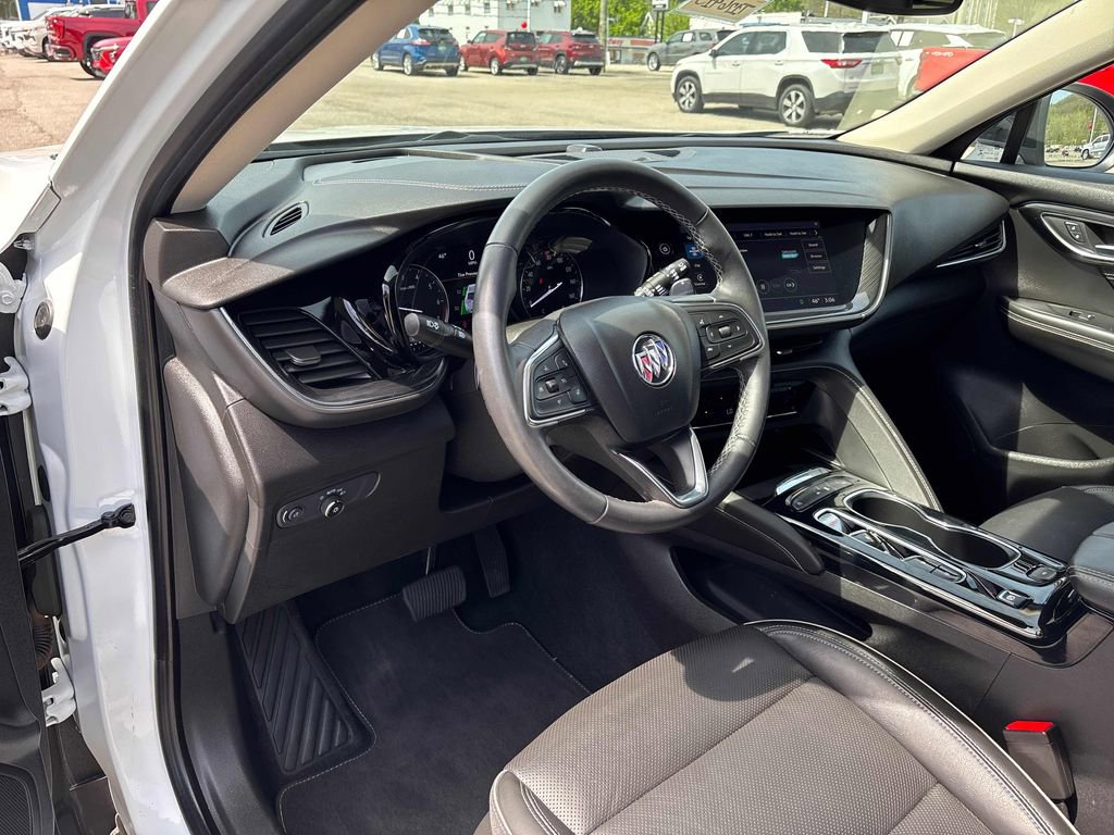Used 2021 Buick Envision Essence w/ Sport Touring Package FWD image 13