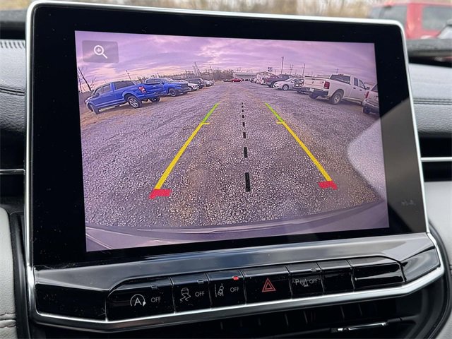 Used 2023 Jeep Compass Limited image 4