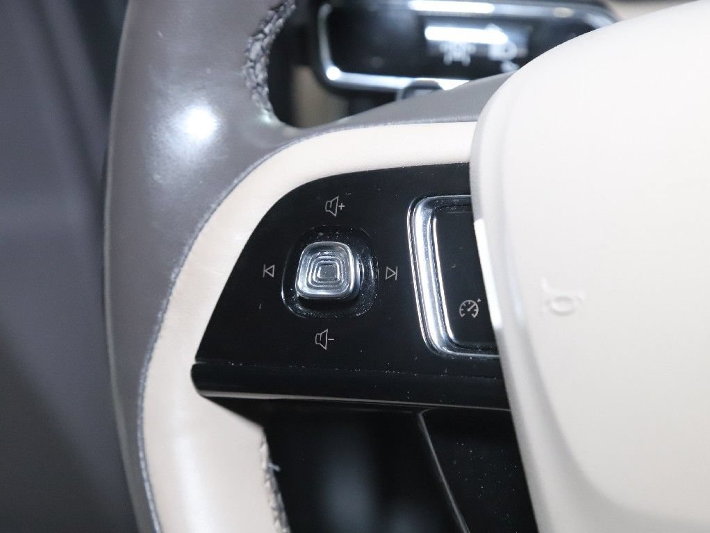 Used 2020 Lincoln Corsair AWD w/ Equipment Group 101A image 21