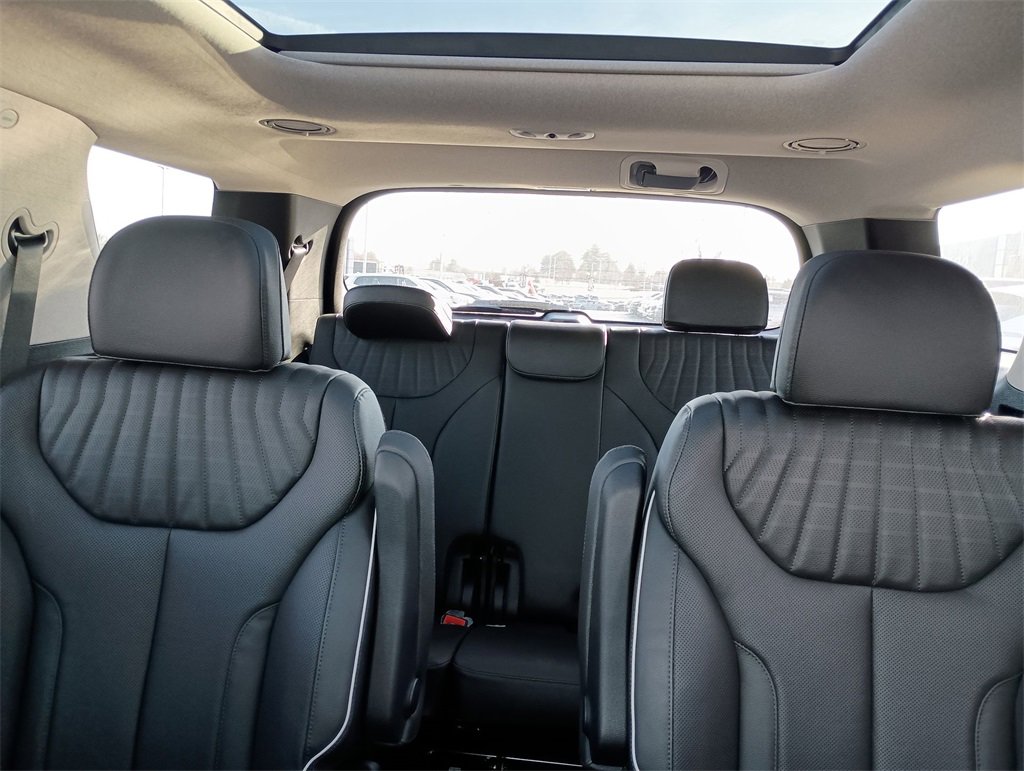 Used 2023 Hyundai Palisade Limited image 13