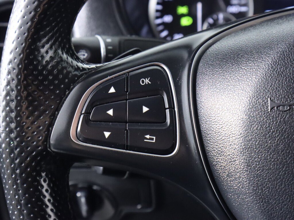 Used 2018 Mercedes-Benz Metris image 12