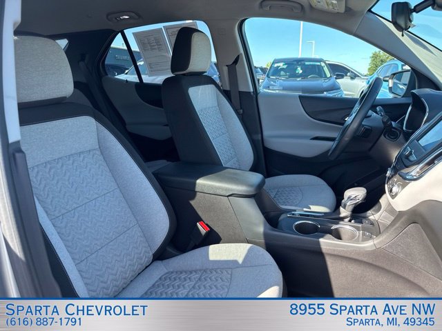 Used 2024 Chevrolet Equinox LT w/ Driver Convenience Package AWD/4WD image 26