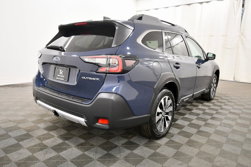 Used 2023 Subaru Outback Limited image 8