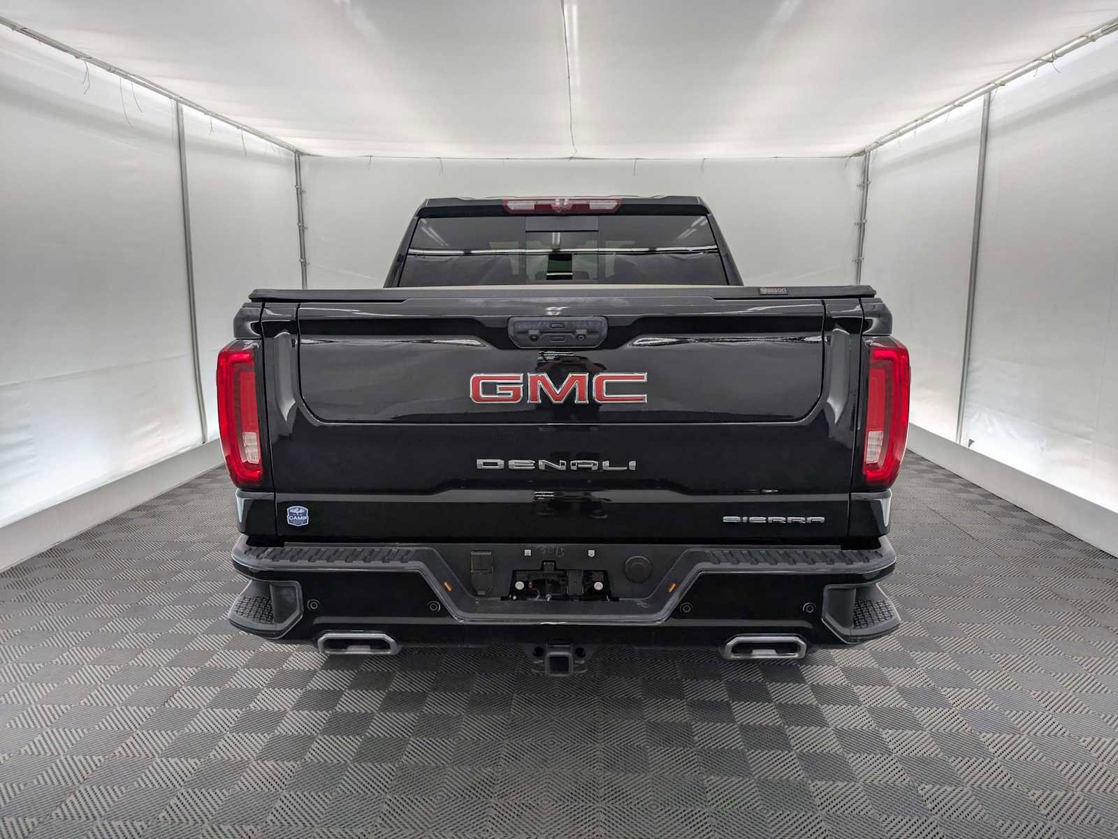 Used 2025 GMC Sierra 1500 Denali w/ Technology Package AWD/4WD image 5