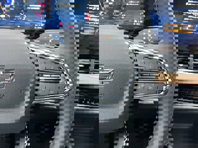 New 2026 Chevrolet Equinox ACTIV w/ Convenience Package III image 23