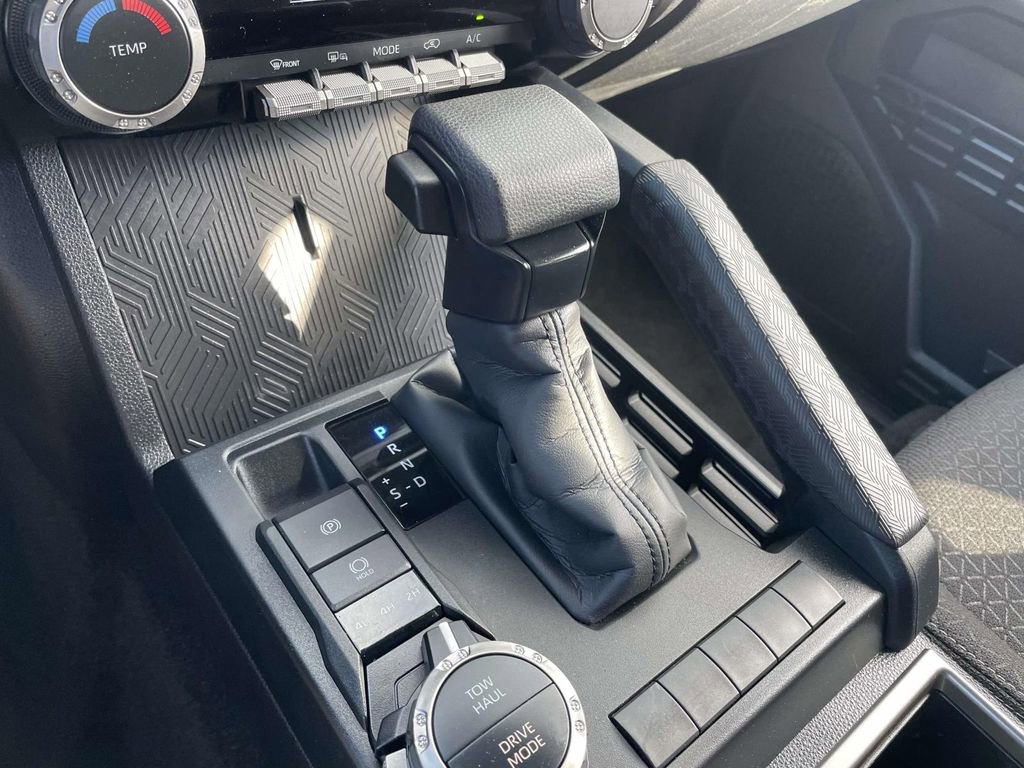 Used 2025 Toyota 4Runner SR5 image 42