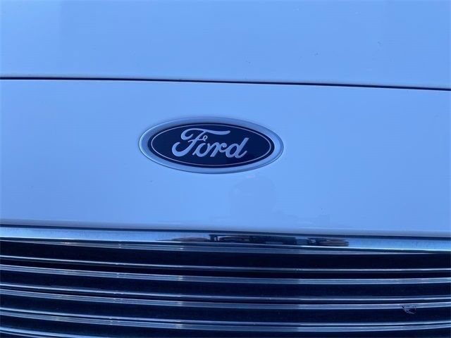 Used 2018 Ford Fusion SE image 28
