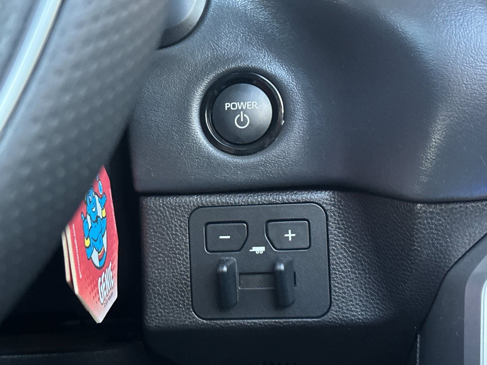 Used 2025 Toyota Sequoia Platinum AWD/4WD image 22