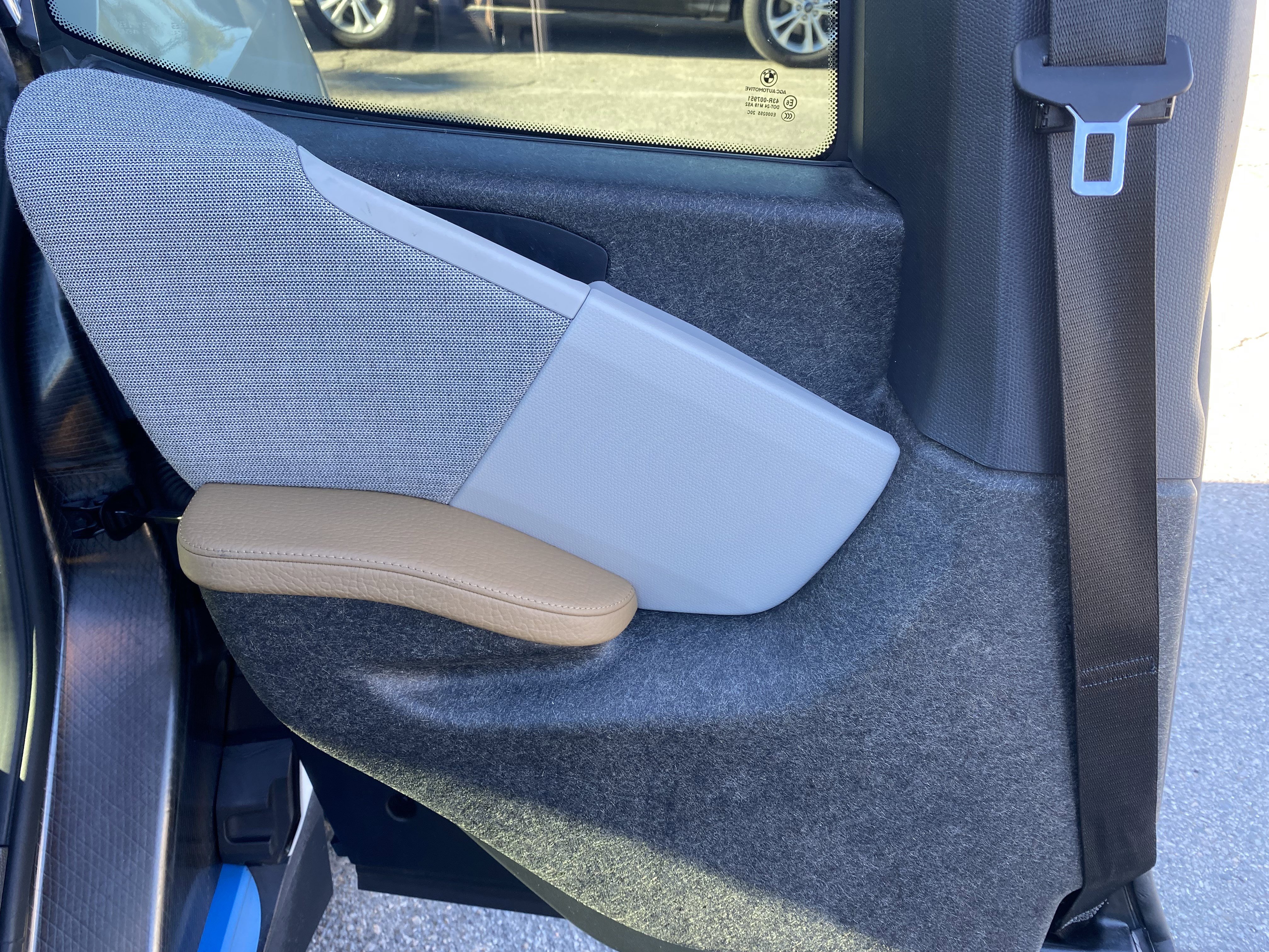 Used 2017 BMW i3 w/ Range Extender image 13