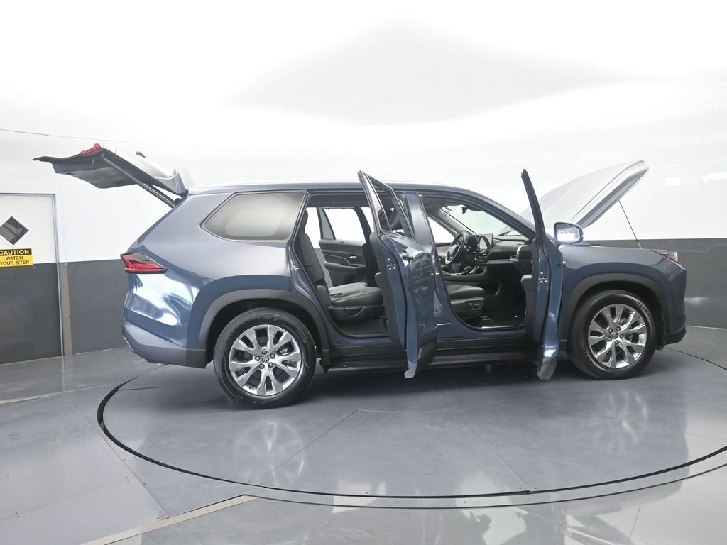 Used 2025 Toyota Grand Highlander FWD image 80