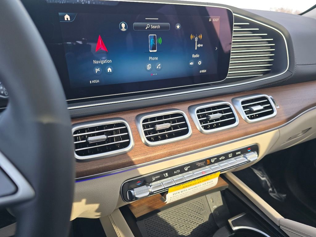 New 2026 Mercedes-Benz GLS 450 4MATIC image 31