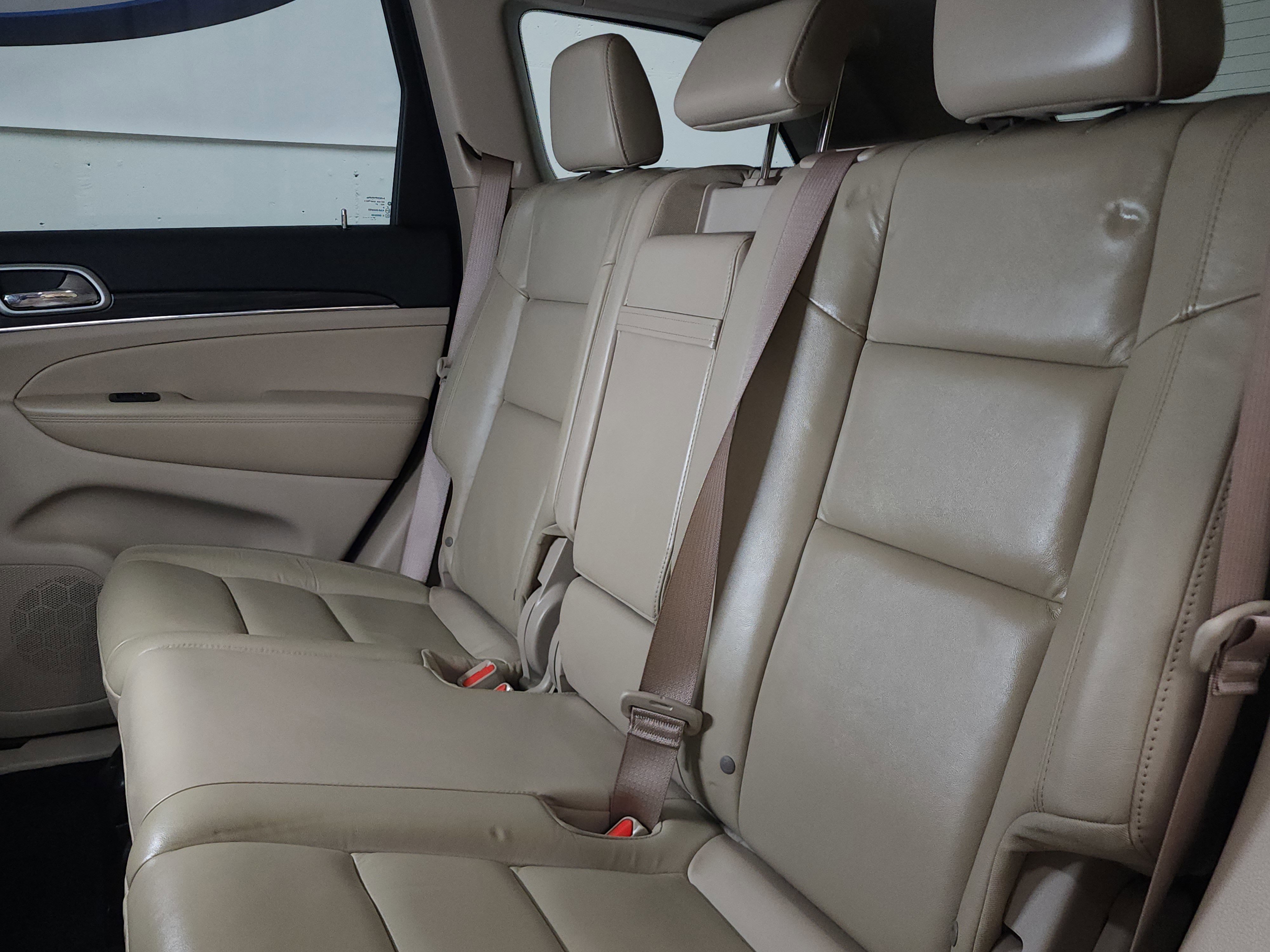 Used 2021 Jeep Grand Cherokee Limited w/ Trailer Tow Group IV image 18