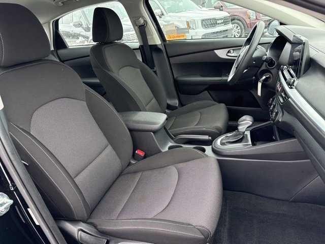 Used 2023 Kia Forte LXS w/ LXS Technology Package image 39