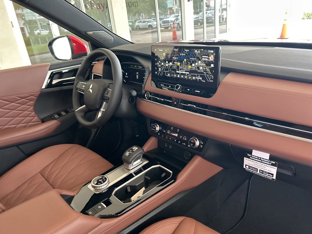 New 2025 Mitsubishi Outlander SEL image 22