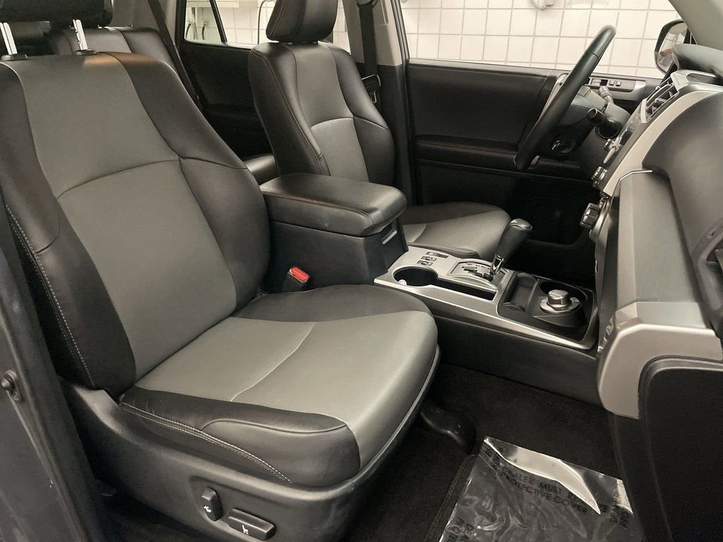 Used 2024 Toyota 4Runner SR5 Premium image 21