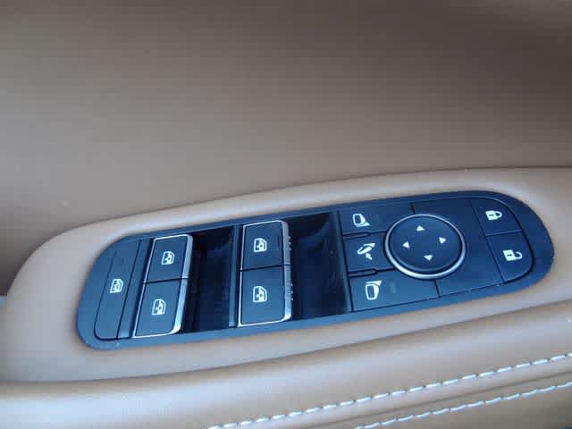 Certified 2023 INFINITI QX60 Sensory w/ Vision Package AWD/4WD image 23