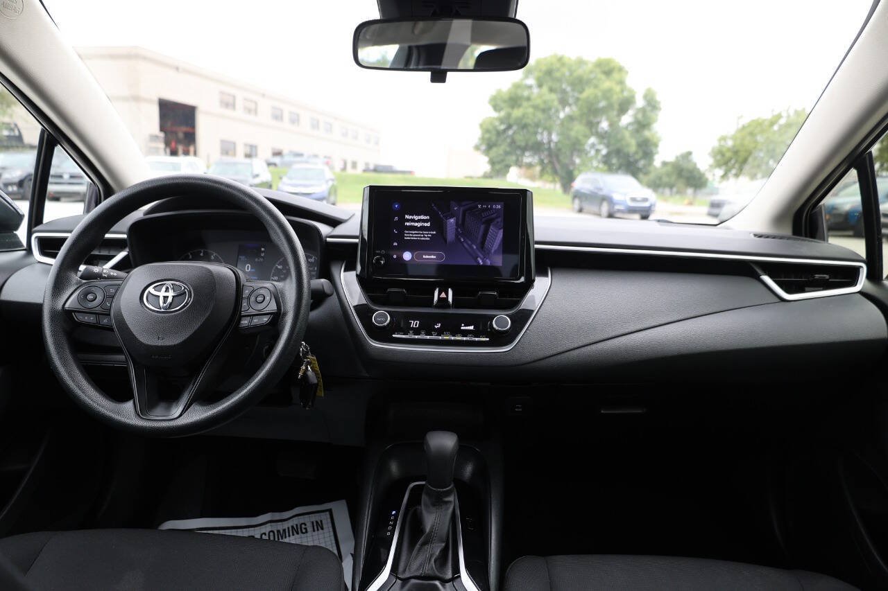 Used 2023 Toyota Corolla LE FWD image 14