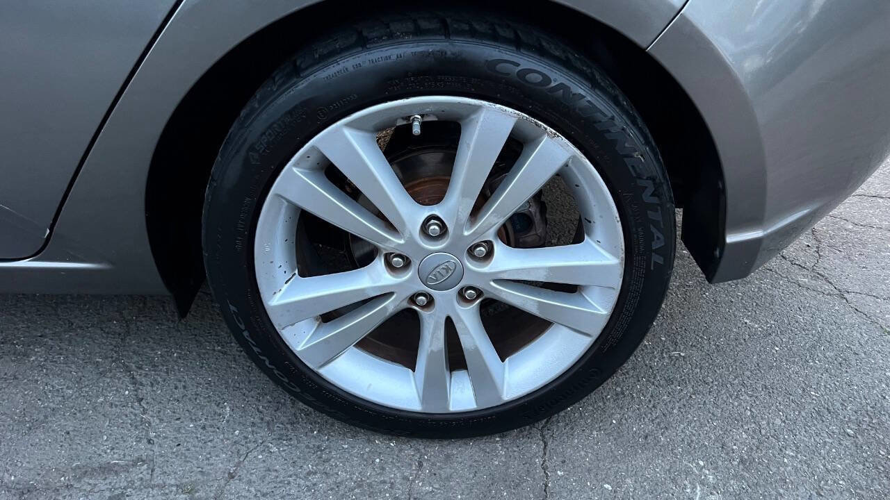 Used 2012 Kia Forte SX image 29