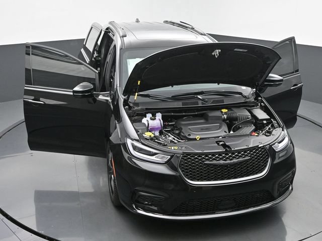 New 2025 Chrysler Pacifica Limited FWD image 62