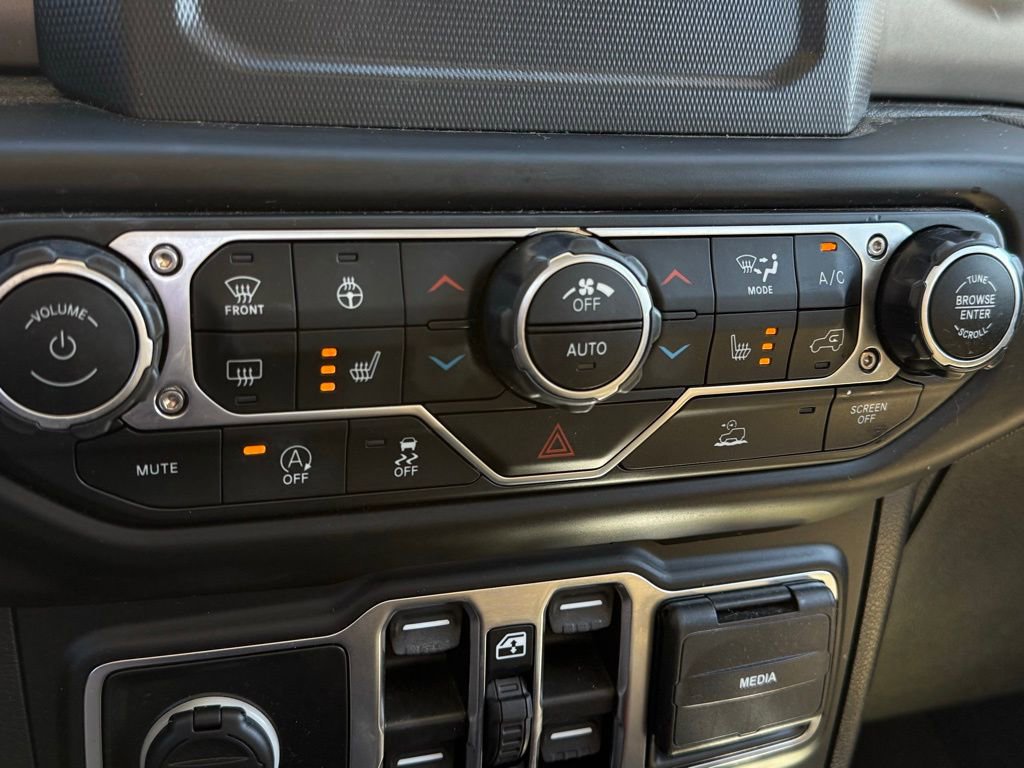 Used 2020 Jeep Gladiator Sport w/ Quick Order Package 24S image 12