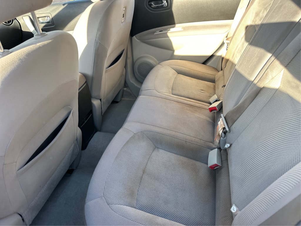 Used 2012 Nissan Rogue S AWD/4WD image 12