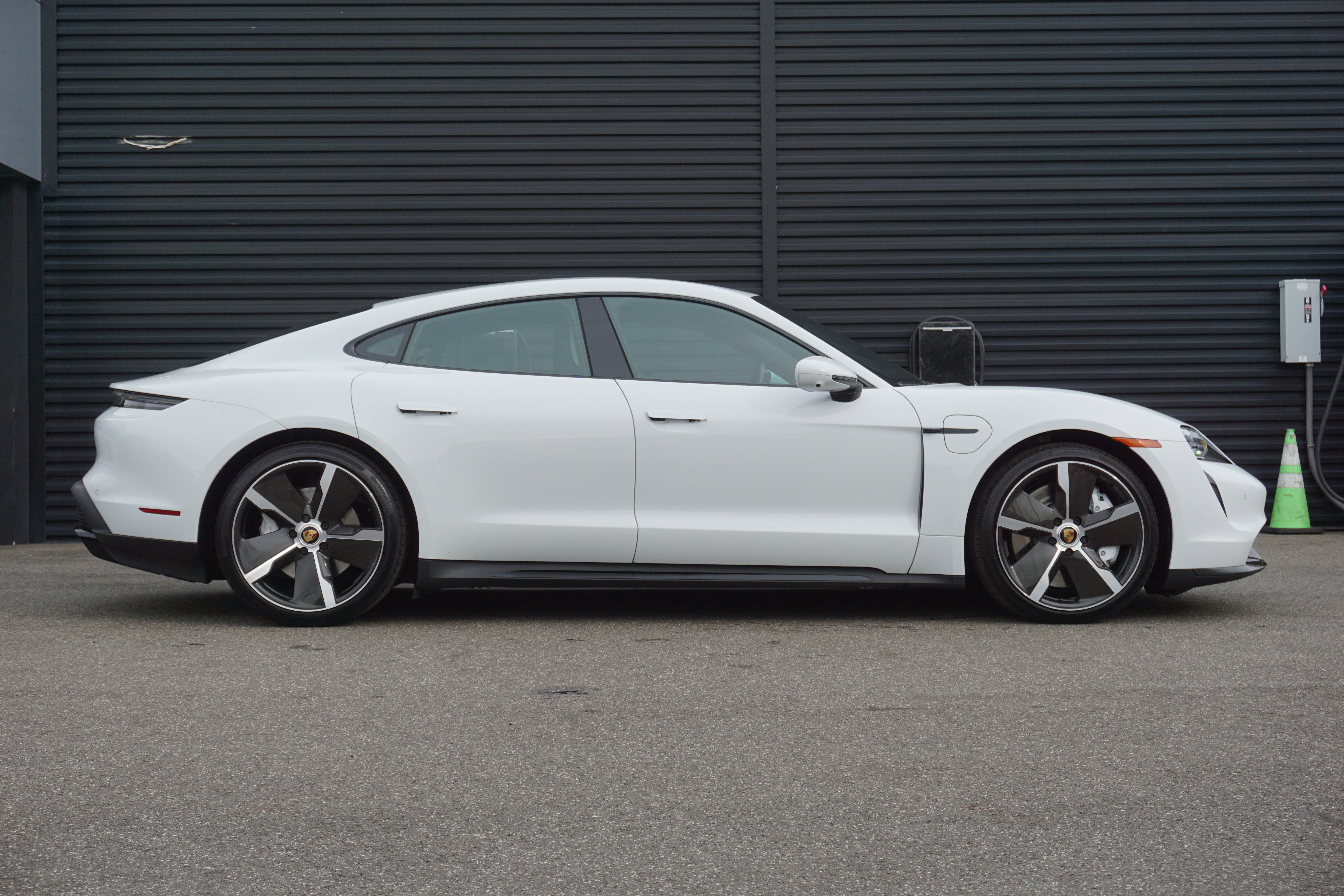 Certified 2023 Porsche Taycan Turbo AWD/4WD image 10