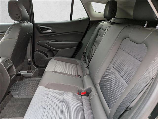 Used 2024 Chevrolet Trax LT w/ Driver Confidence Package FWD image 17