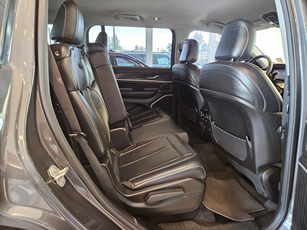 Used 2022 Jeep Grand Cherokee L Limited image 30